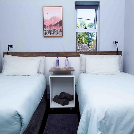 Jft Self Catering Units Bed & Breakfast East London Exterior foto