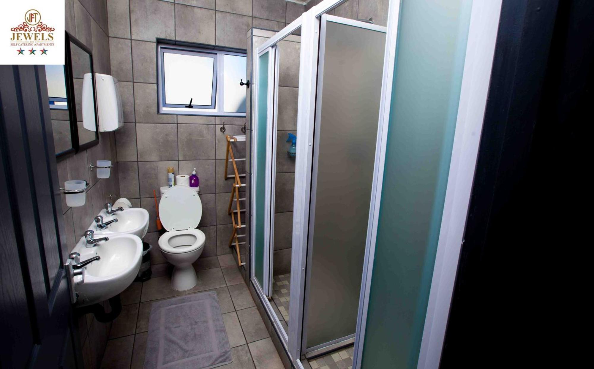 Jft Self Catering Units Bed & Breakfast East London Exterior foto